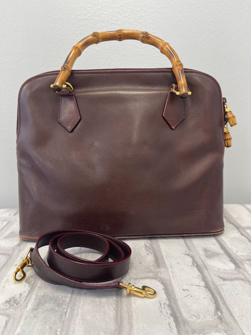 Gucci Vintage Bamboo Top Handle Shoulder Bag in Burgundy Leather - Preowned - Picture 14 of 14